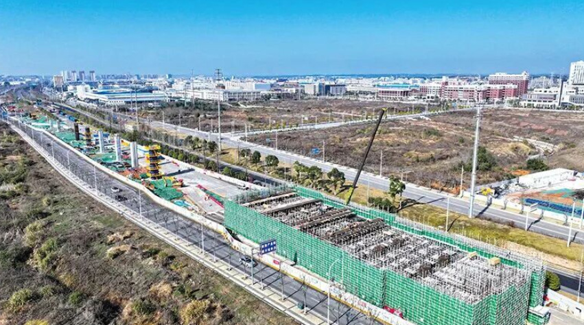 全国首条市域磁浮铁路隧道贯通:长浏快线建设提速,轨道交通机电安装市场迎来新机遇